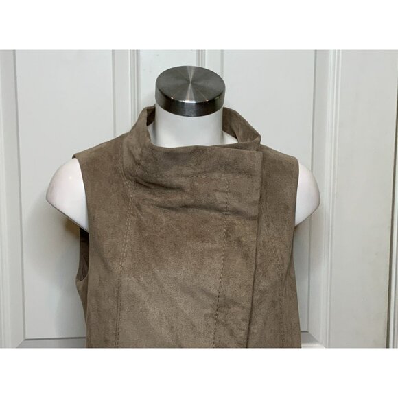 BCBG Max Azria Khaki Brown Faux Suede Asymmetrical Button-Up Vest, Size M - Picture 2 of 9